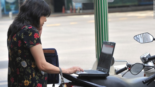 Từ năm 2011, mọi người Đài Loan đều có thể kết nối Wifi miễn phí trên hòn đảo này và đây là một trong những nơi đầu tiên trên thế giới cung cấp internet không dây miễn phí quy mô lớn